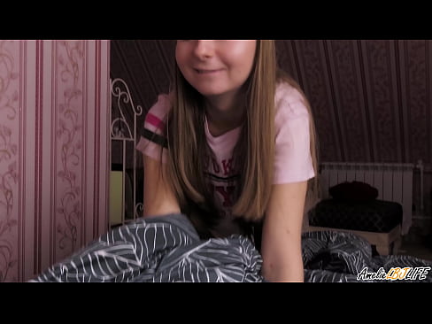 ❤️ Blondie uning BFF ning chuqur so'radi va uning og'ziga Jum oladi seks uz.epicpornvideos-com.ru